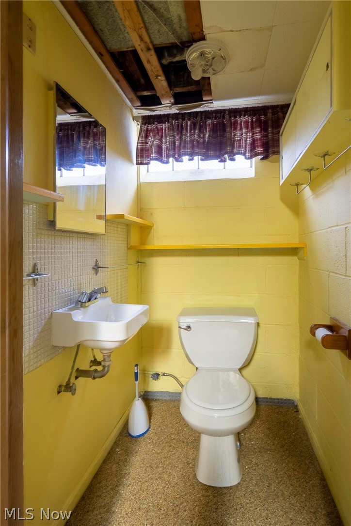 6446 Big Creek Parkway Parma Heights OH 44130