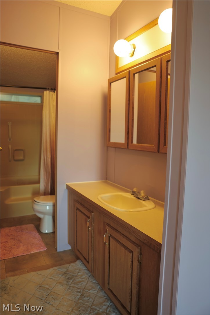 117 S Madison Street Big Prairie OH 44611