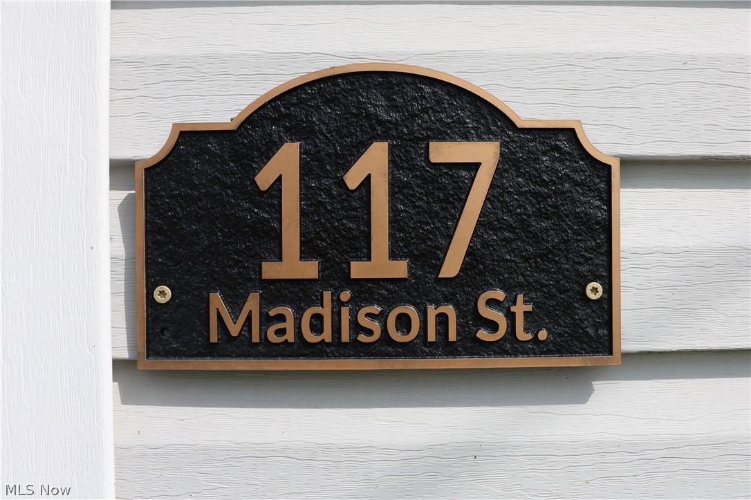 117 S Madison Street Big Prairie OH 44611