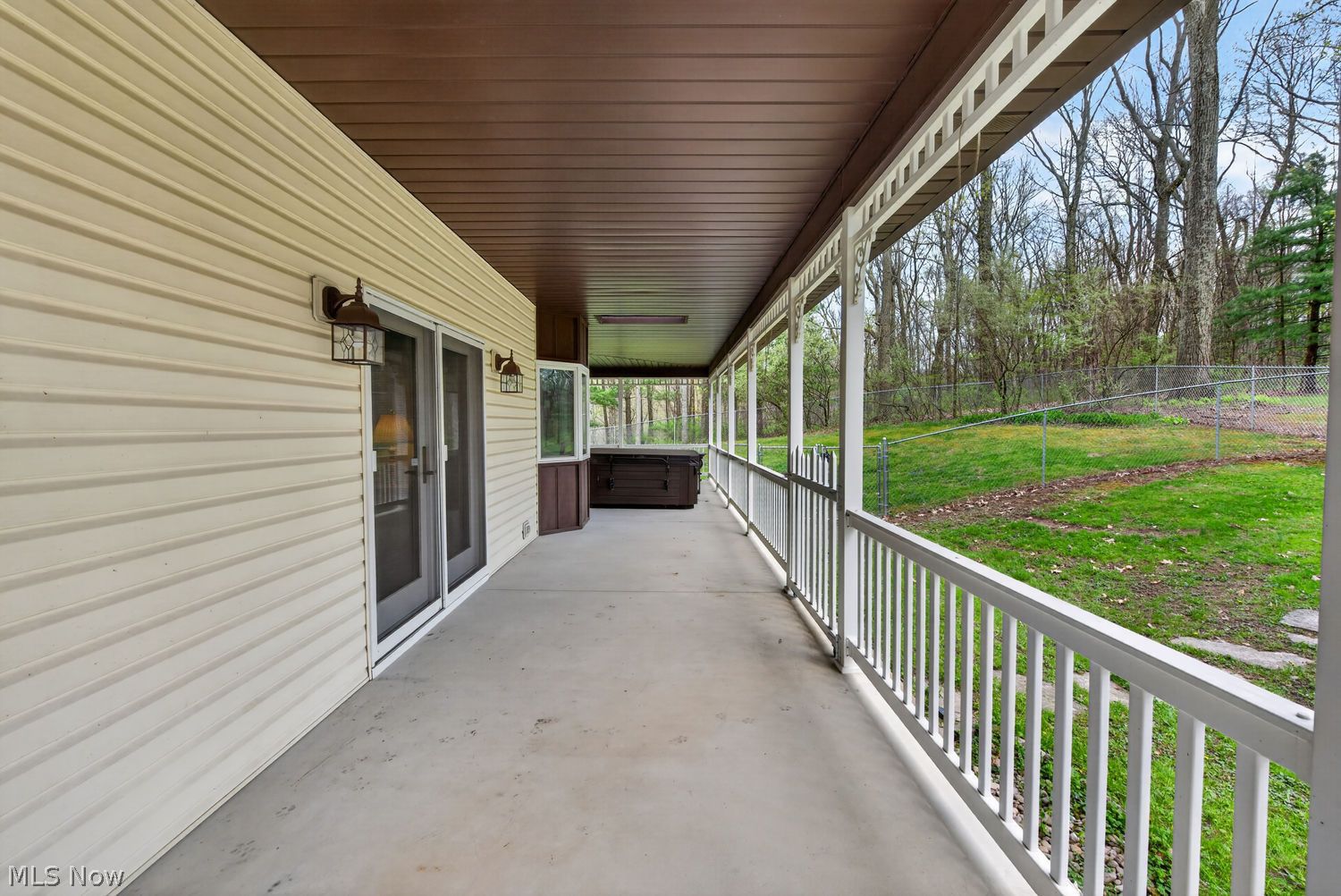 5042 Shawnee Drive Carrollton OH 44615
