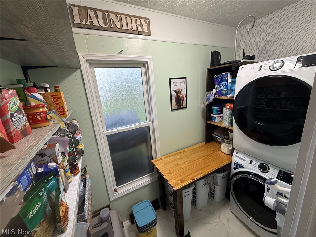 503 Tuscarawas Avenue Newcomerstown OH 43832