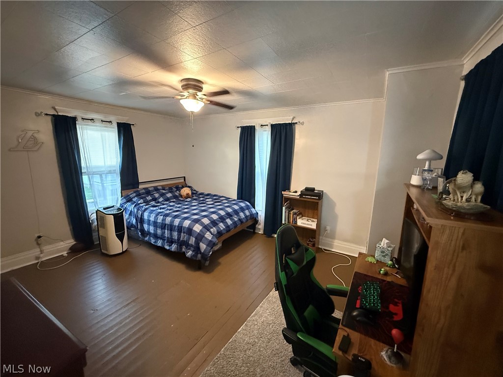 503 Tuscarawas Avenue Newcomerstown OH 43832