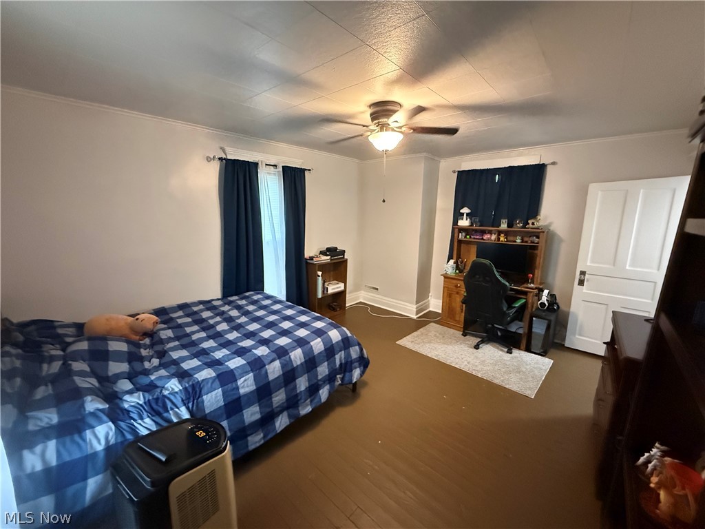 503 Tuscarawas Avenue Newcomerstown OH 43832