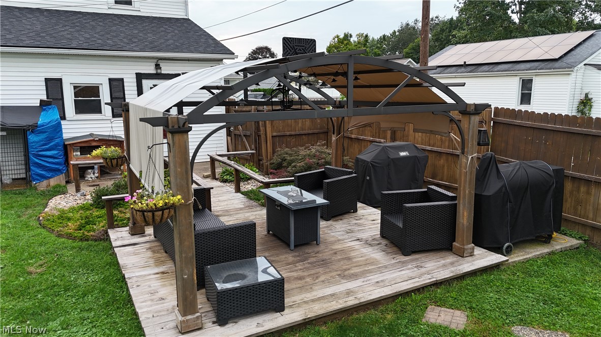 503 Tuscarawas Avenue Newcomerstown OH 43832