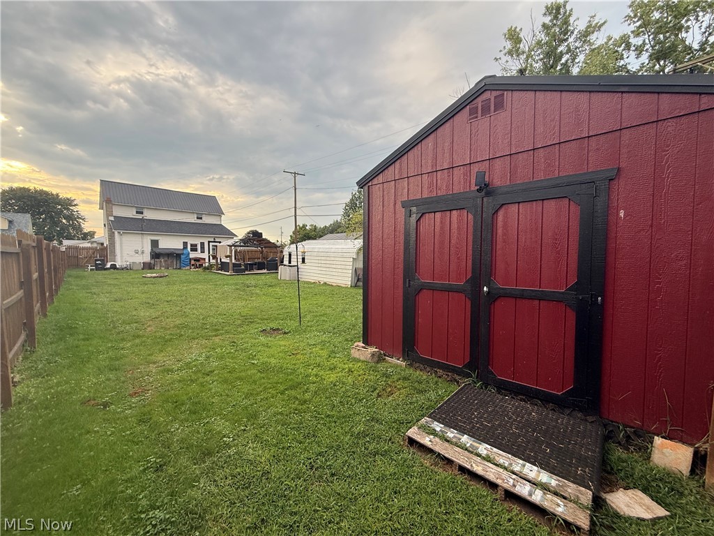 503 Tuscarawas Avenue Newcomerstown OH 43832