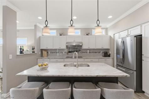 9070 Hummingbird Lane North Ridgeville OH 44039