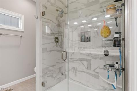 9070 Hummingbird Lane North Ridgeville OH 44039