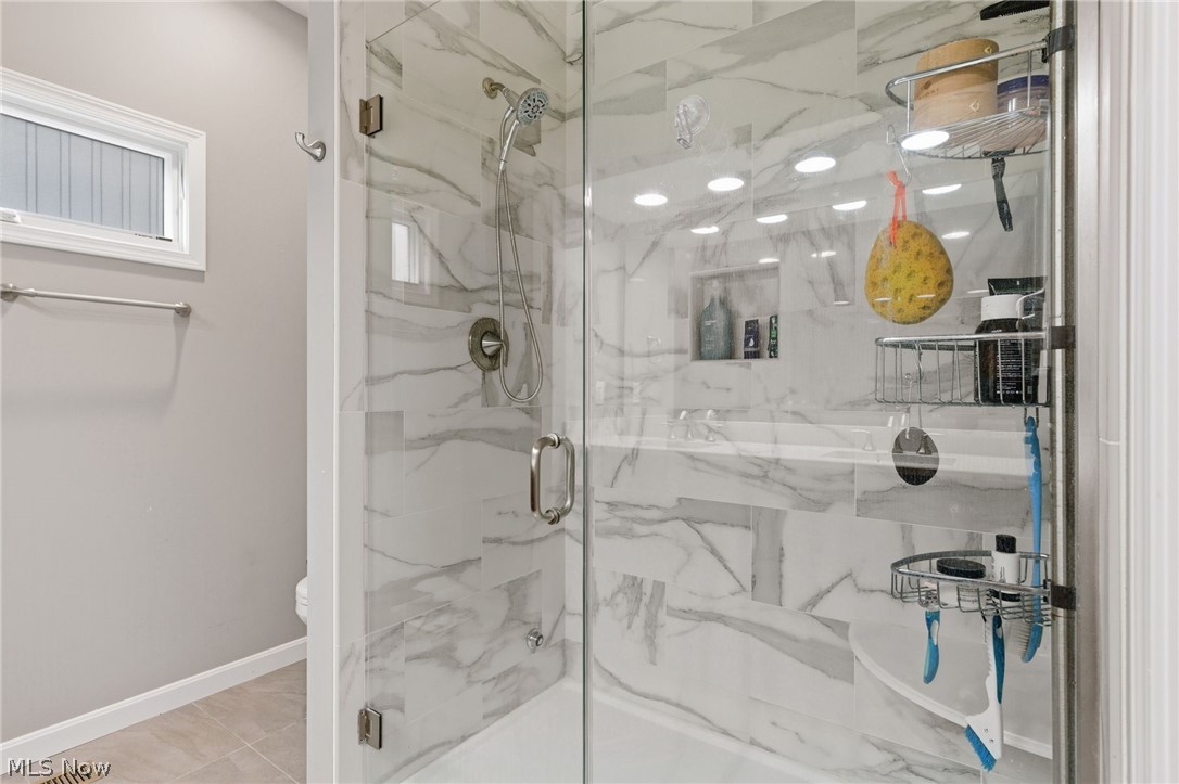 9070 Hummingbird Lane North Ridgeville OH 44039