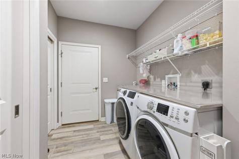 9070 Hummingbird Lane North Ridgeville OH 44039
