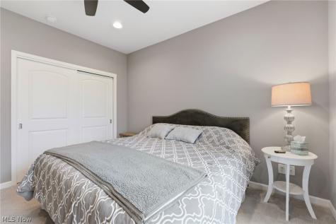 9070 Hummingbird Lane North Ridgeville OH 44039