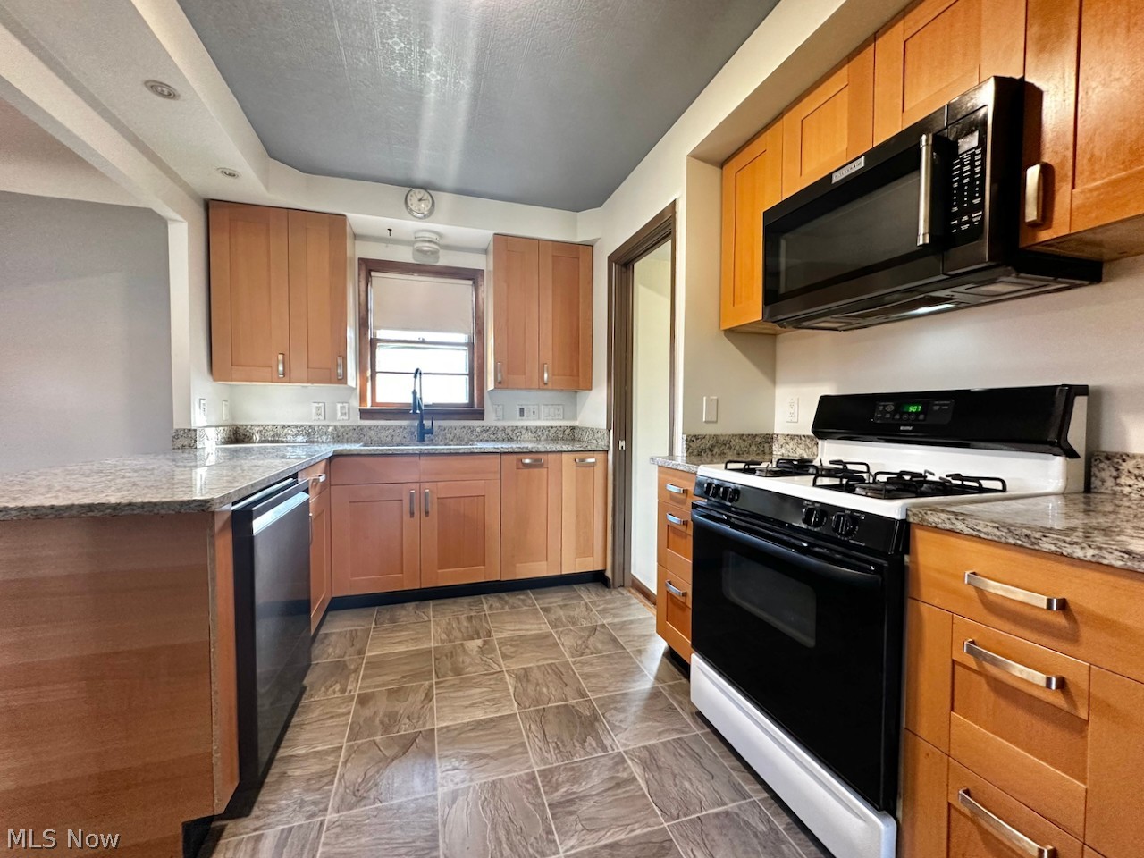 11221 Aaron Drive Parma OH 44130