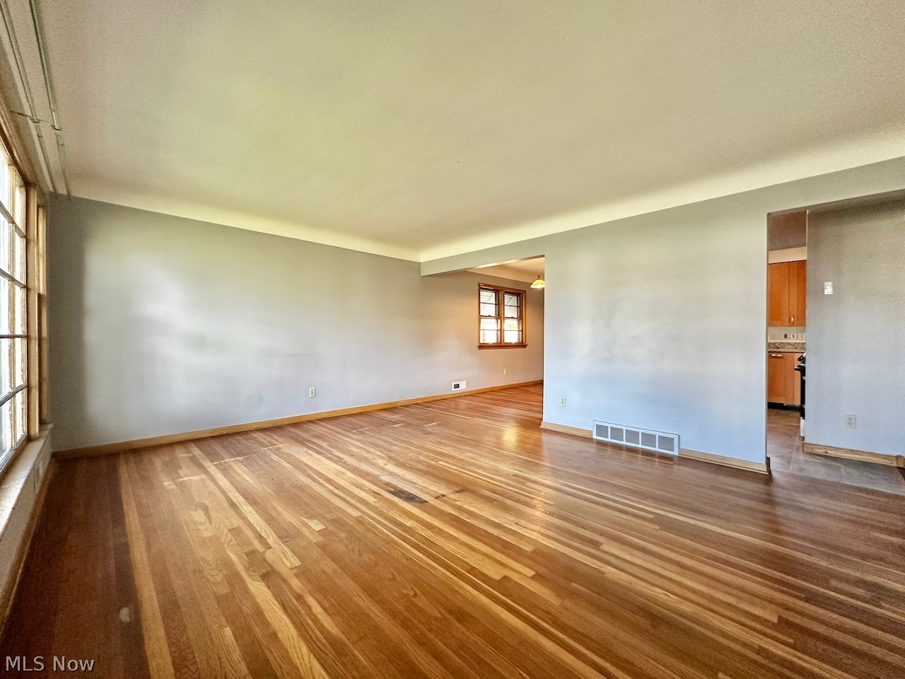 11221 Aaron Drive Parma OH 44130