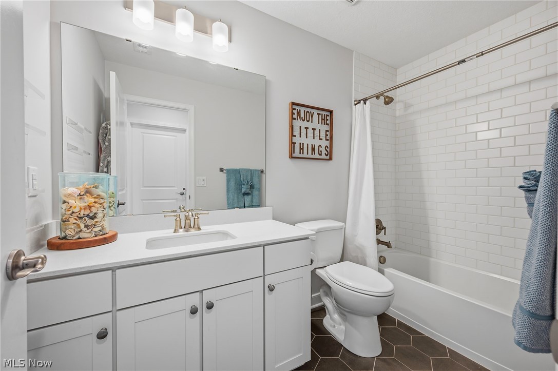 7564 Main Street Olmsted Falls OH 44138