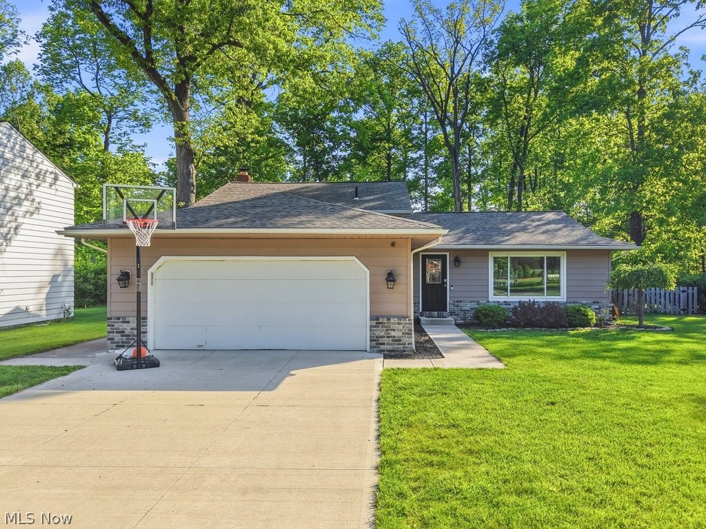 16878 Lanier Avenue Strongsville OH 44136