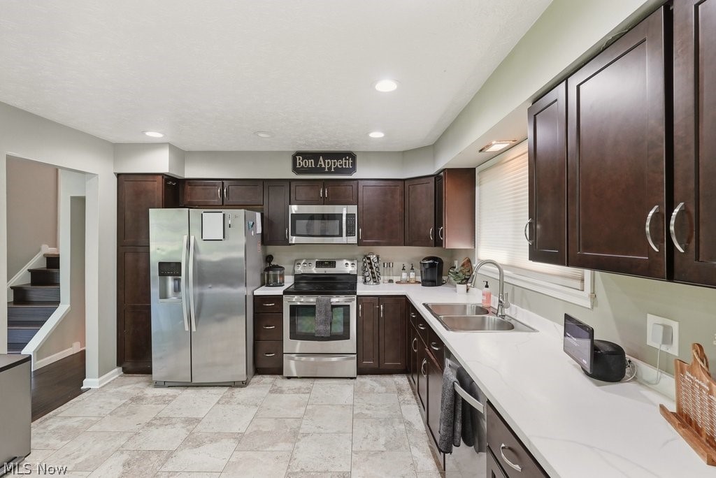 16878 Lanier Avenue Strongsville OH 44136
