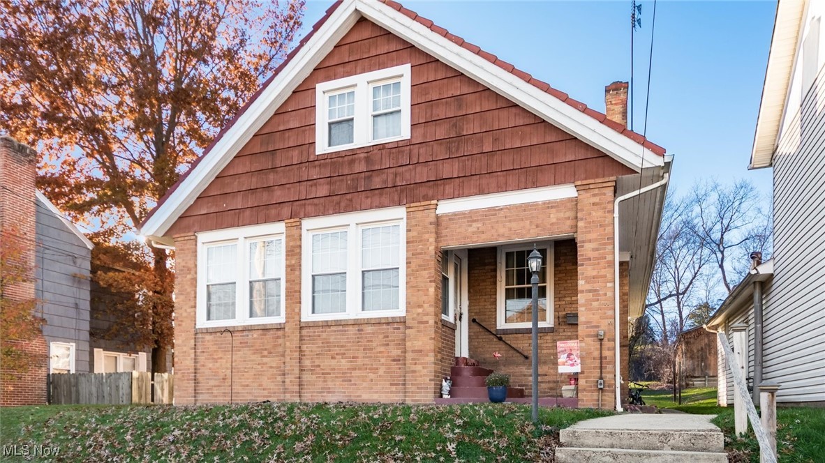 213 N Main Street Roseville OH 43777