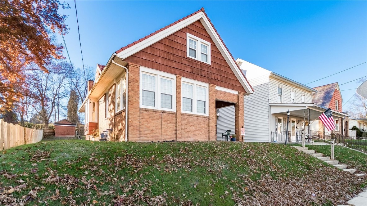 213 N Main Street Roseville OH 43777