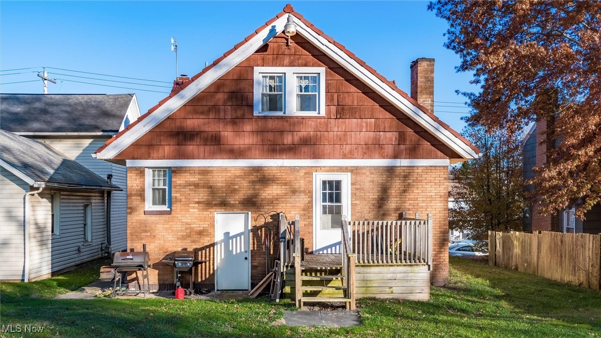 213 N Main Street Roseville OH 43777