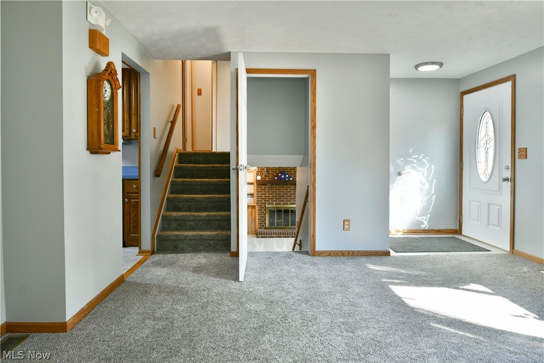2957 Malibu Drive SW Warren OH 44481