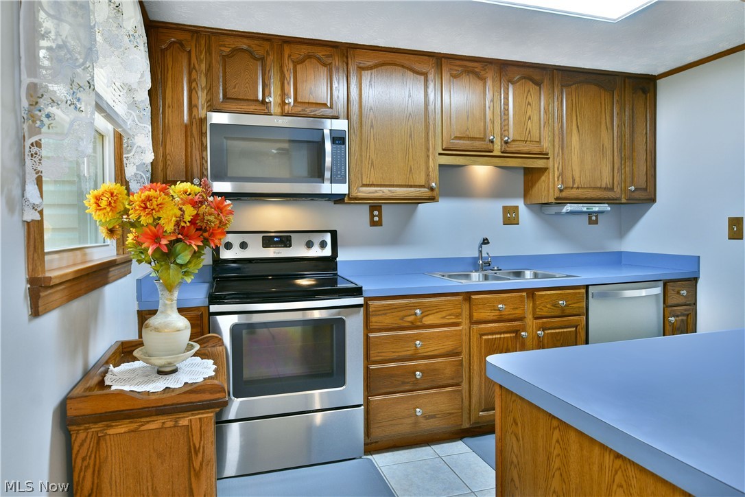 2957 Malibu Drive SW Warren OH 44481