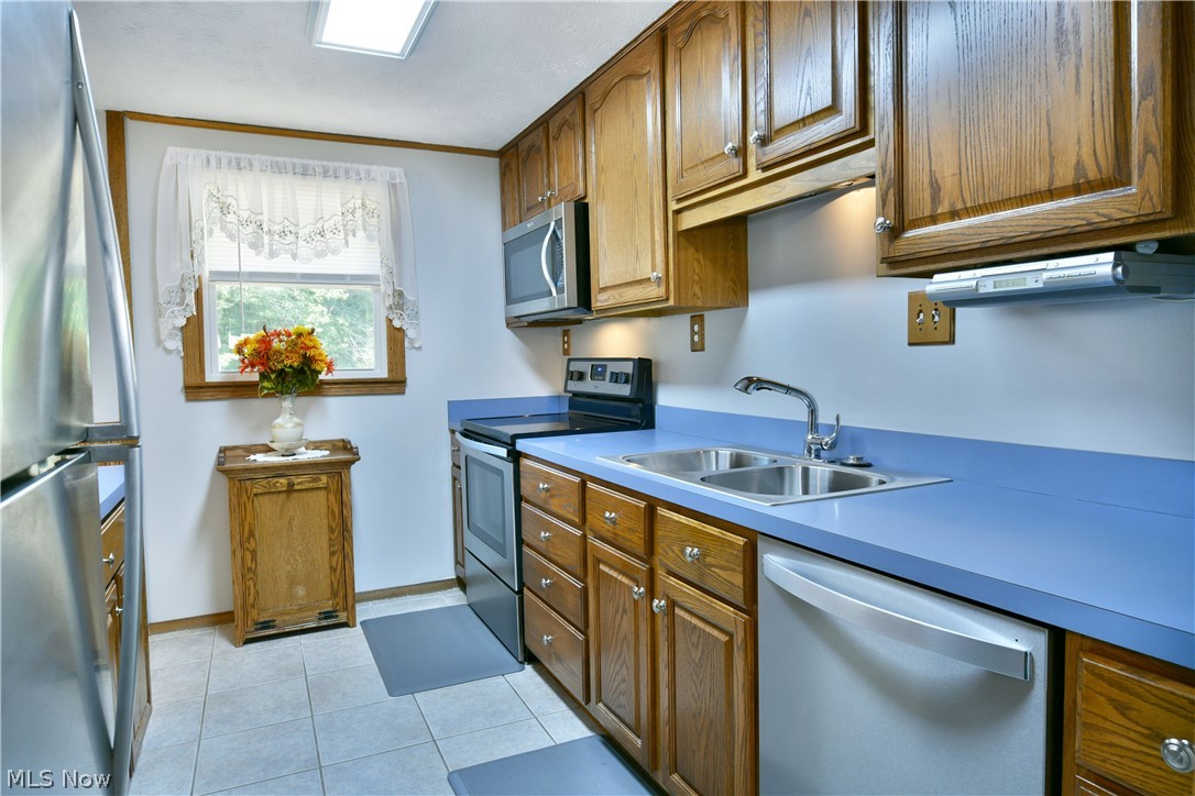 2957 Malibu Drive SW Warren OH 44481
