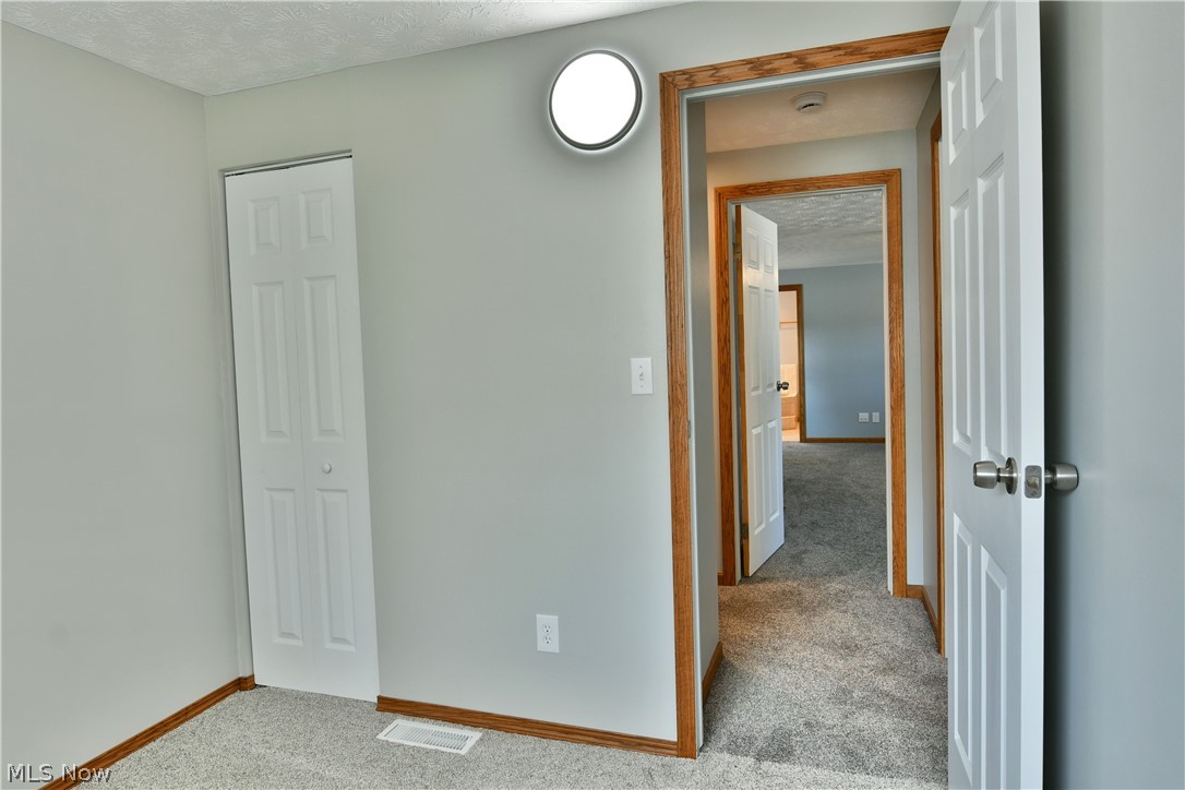 2957 Malibu Drive SW Warren OH 44481