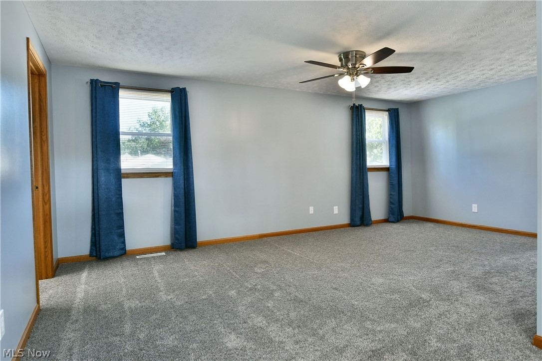 2957 Malibu Drive SW Warren OH 44481
