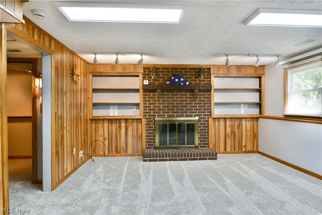 2957 Malibu Drive SW Warren OH 44481