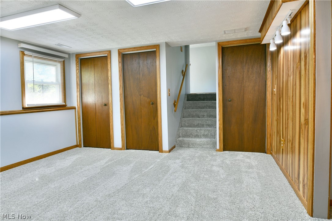 2957 Malibu Drive SW Warren OH 44481