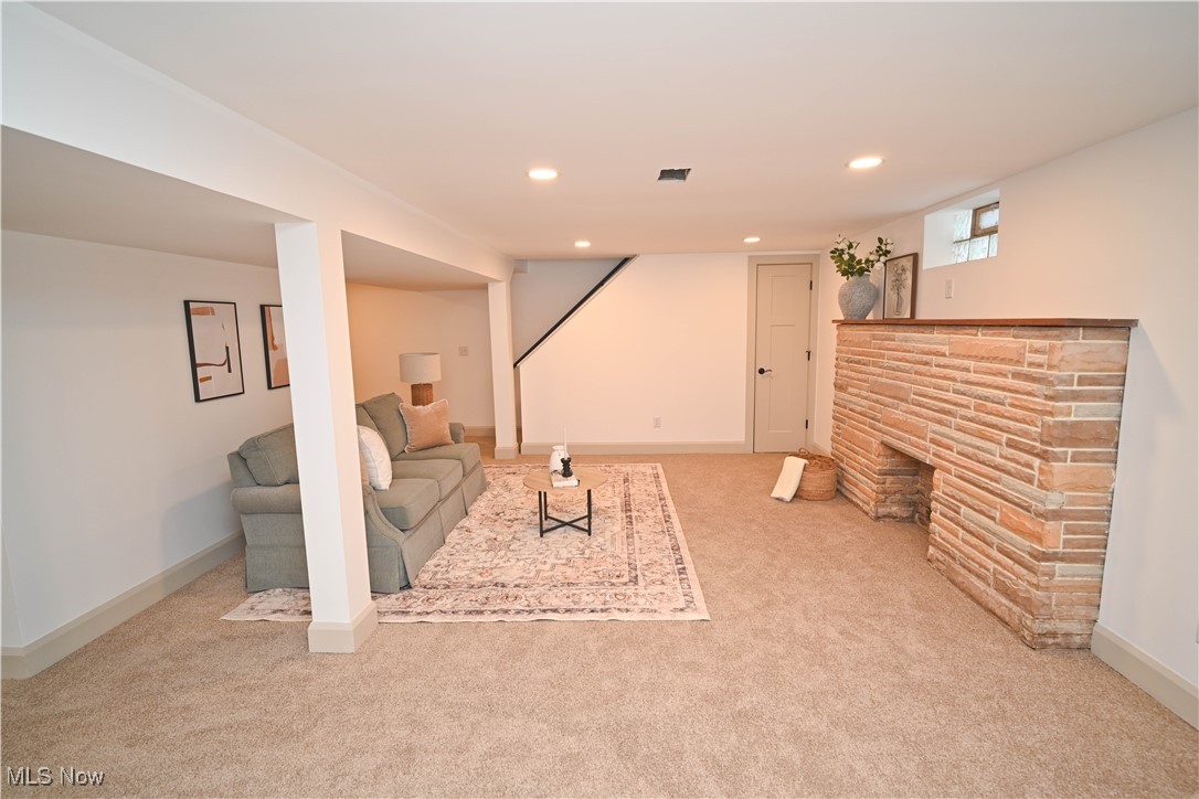 325 S Inglewood Avenue Austintown OH 44515