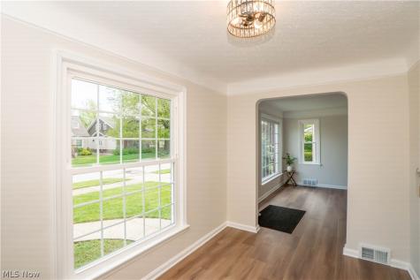 6815 Dartworth Drive Parma OH 44129