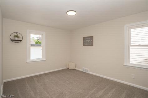 6815 Dartworth Drive Parma OH 44129
