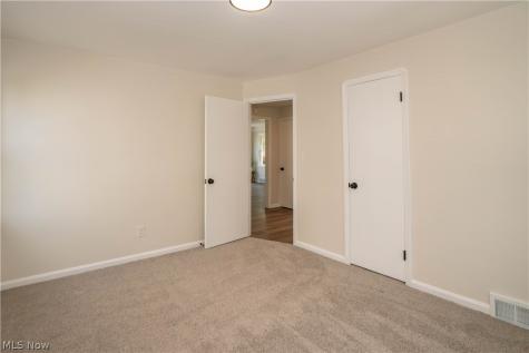 6815 Dartworth Drive Parma OH 44129