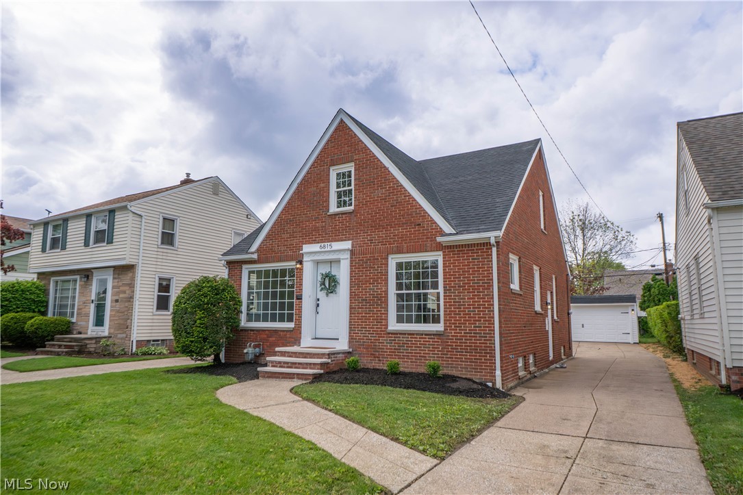 6815 Dartworth Drive Parma OH 44129