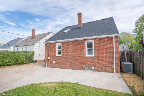 6815 Dartworth Drive Parma OH 44129