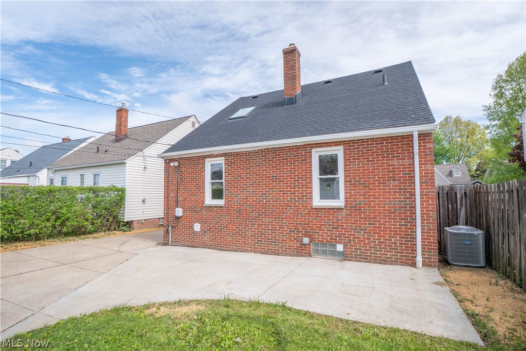 6815 Dartworth Drive Parma OH 44129