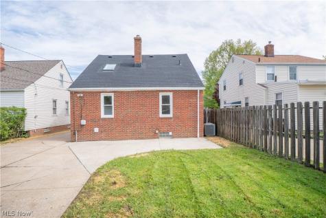 6815 Dartworth Drive Parma OH 44129
