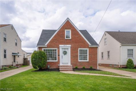 6815 Dartworth Drive Parma OH 44129