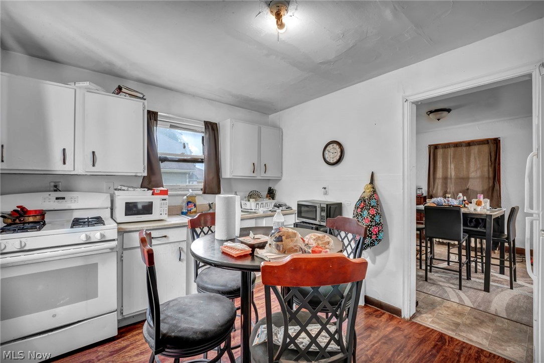 10402 Dove Avenue Cleveland OH 44105