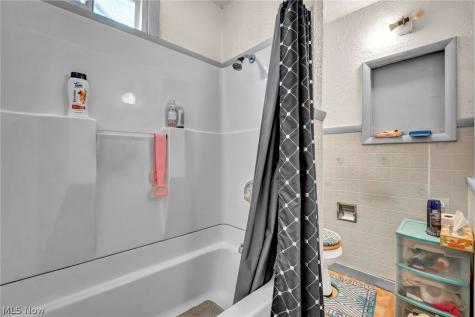10402 Dove Avenue Cleveland OH 44105