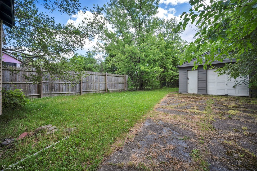 10402 Dove Avenue Cleveland OH 44105