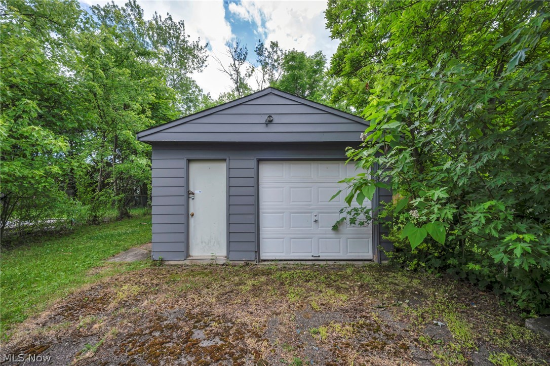10402 Dove Avenue Cleveland OH 44105
