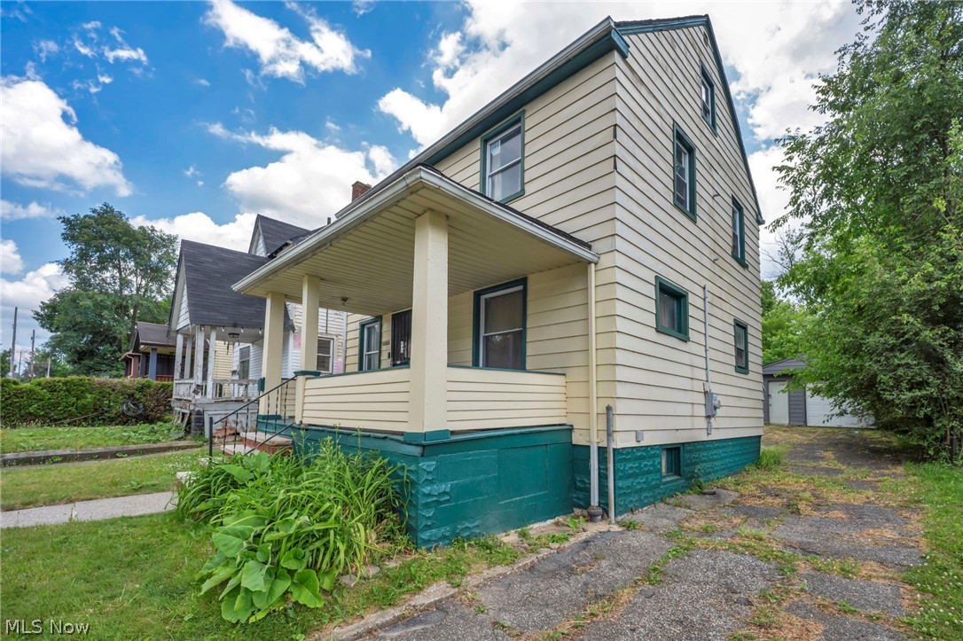 10402 Dove Avenue Cleveland OH 44105