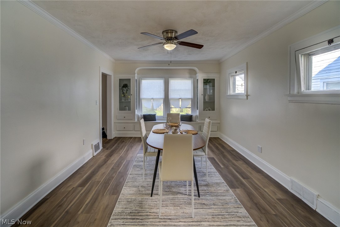 10105 Greenview Garfield Heights OH 44125