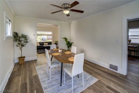 10105 Greenview Garfield Heights OH 44125