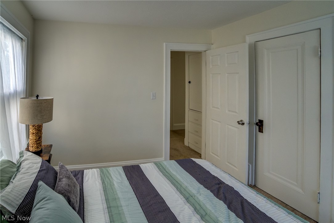 10105 Greenview Garfield Heights OH 44125