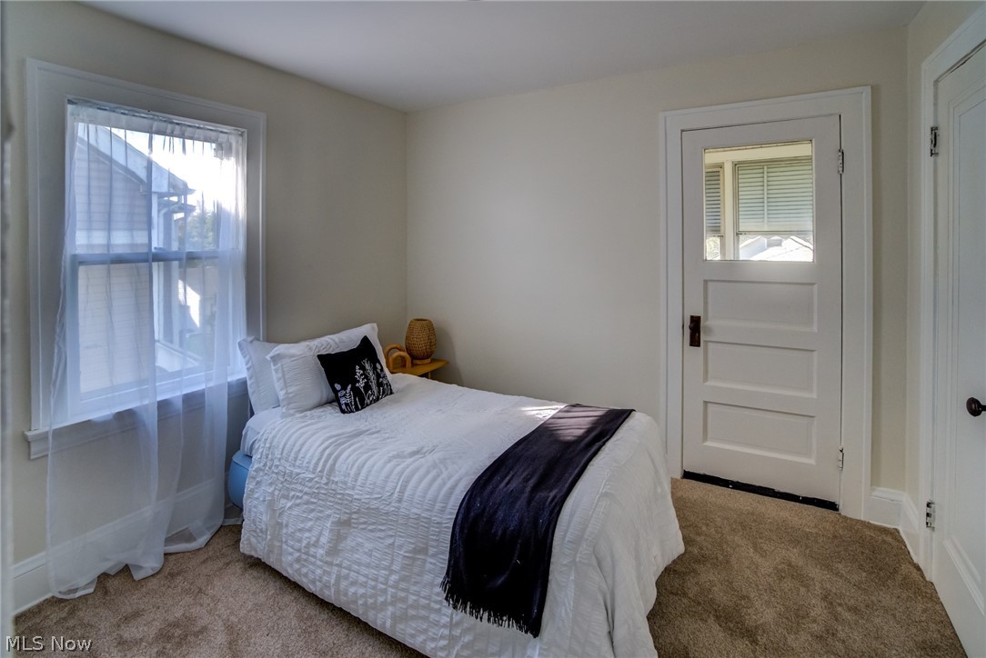 10105 Greenview Garfield Heights OH 44125