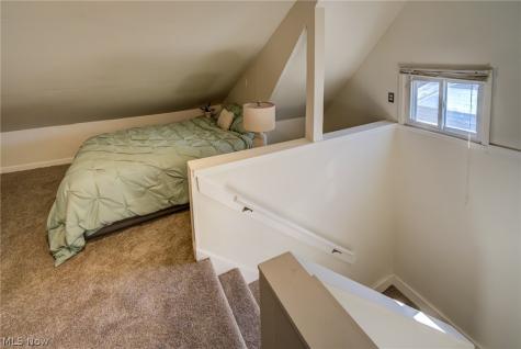 10105 Greenview Garfield Heights OH 44125