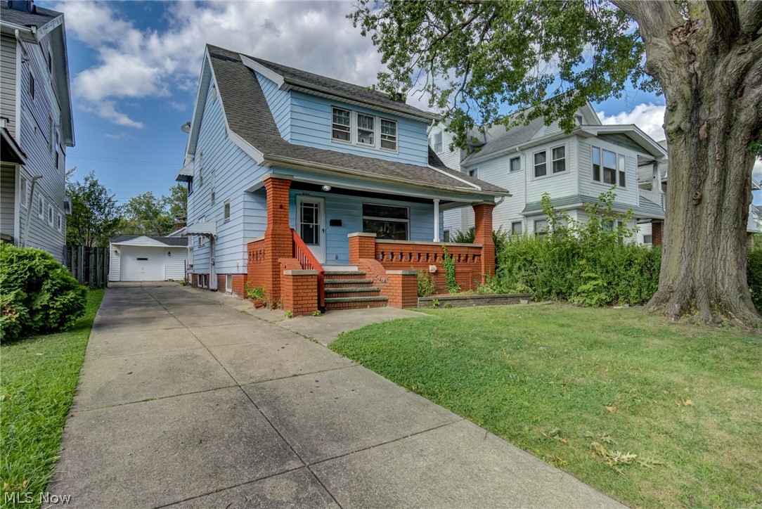 10105 Greenview Garfield Heights OH 44125