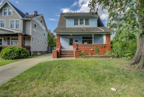 10105 Greenview Garfield Heights OH 44125
